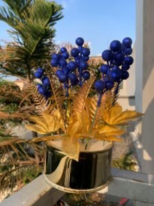 Metal Kot Planter with Blue Glitter Flowers