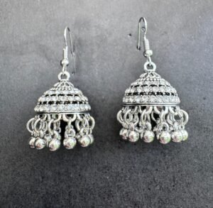 Splendid Silver Jhumka Earrings