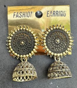 Trendy Black Finishing Jhumka