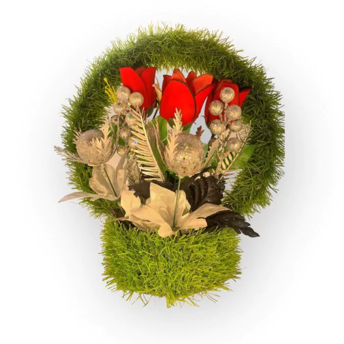 Artificial Home Decoration Grass Baskets with Red Flowers