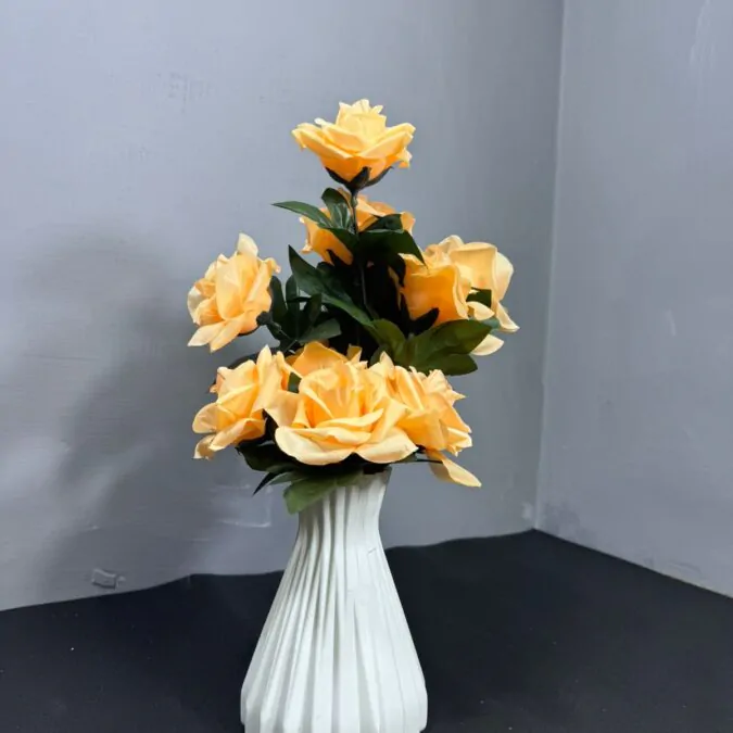 7-Inch Premium Plastic Vase