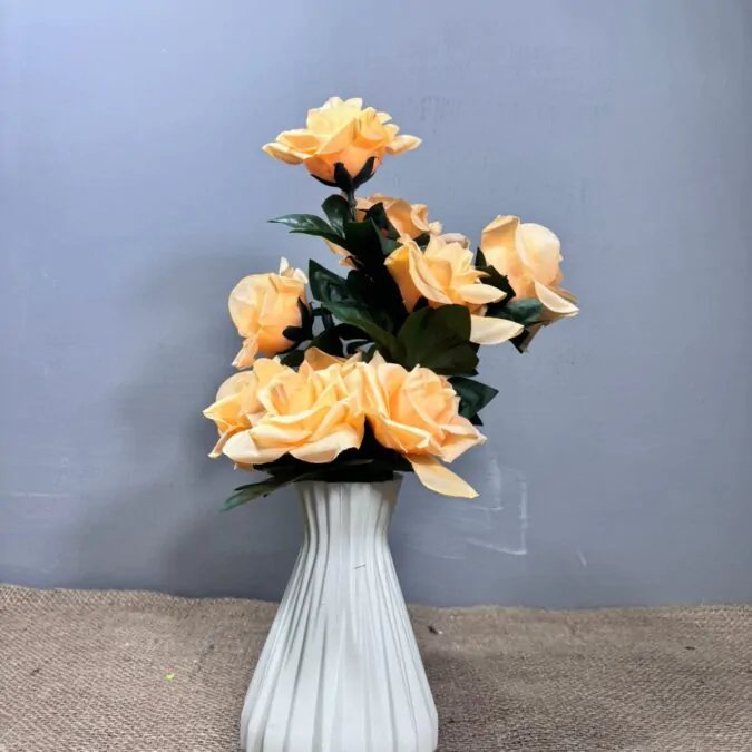 7-Inch Premium Plastic Vase